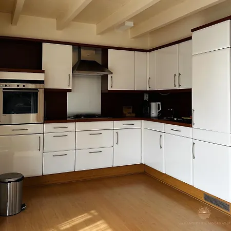 - Het Kleine Nest - Nabij Het Meer, & Keukenhof Holiday home *