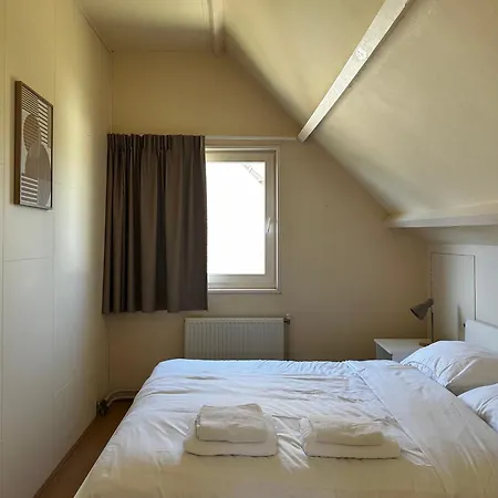 - Het Kleine Nest - Nabij Het Meer, & Keukenhof Holiday home *