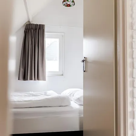 - Het Kleine Nest - Nabij Het Meer, & Keukenhof بيت للعطل *