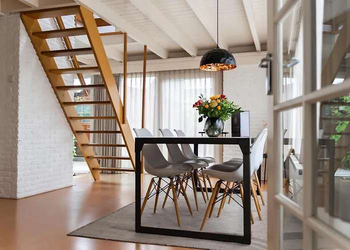 - Het Kleine Nest - Nabij Het Meer, & Keukenhof *