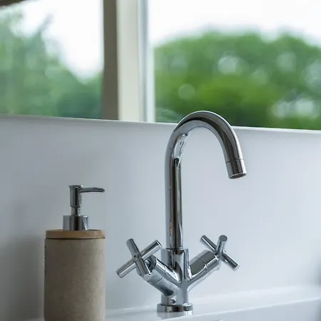 펜션 - Het Kleine Nest - Nabij Het Meer, & Keukenhof 노르트바이커하우트